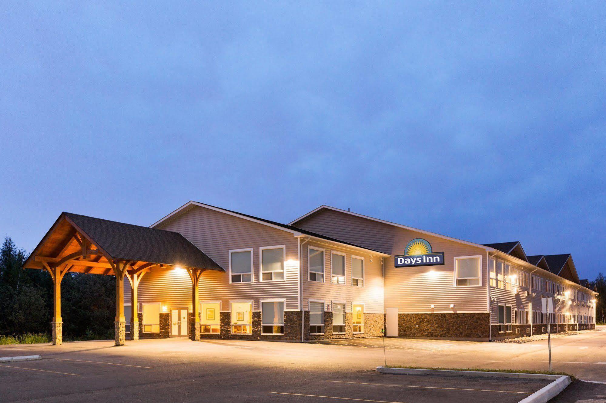 Days Inn By Wyndham Sioux Lookout Extérieur photo